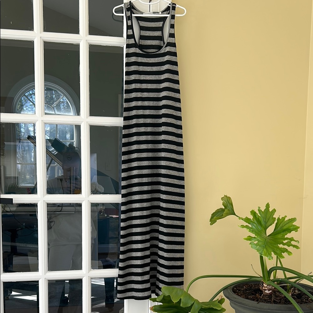Necessary Objects Black and Gray Halter Maxi Sundress🌿